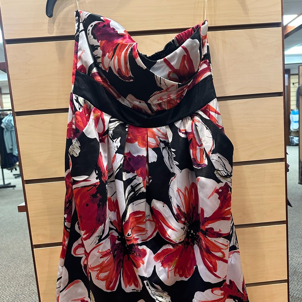 Floral Women's strapless dress- Black and Red and Pink